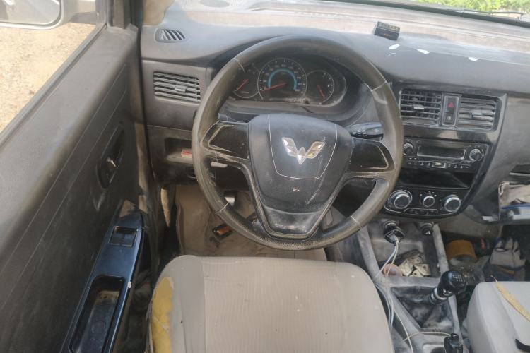 Used Wuling Rongguang V 2019 1.5L Standard Version China VI LAR
