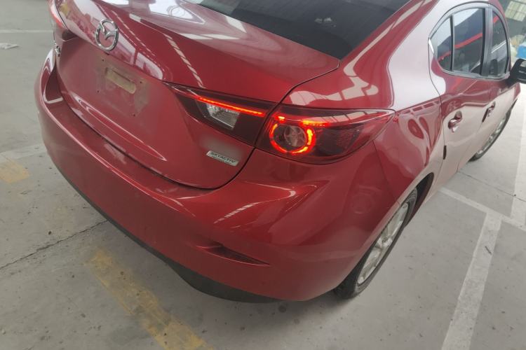 Used Mazda 3 Axela 2017 Sedan 1.5L Automatic Luxury Model Emission Standard China V Exterior 3