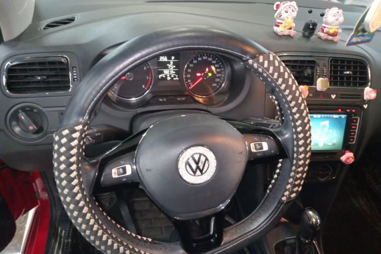 Used Volkswagen Polo 2016 1.6L Automatic Comfort Model