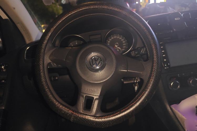 Used Volkswagen Golf 2010 1.4 TSI Automatic Comfort Model
