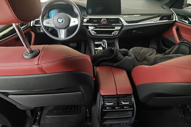 Used BMW 5 Series 2022 Second Facelift 525Li M Sport Package