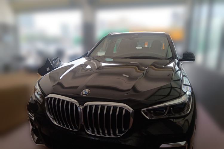 Used BMW X5 2022 Restyled xDrive 30Li M Sport Package Front