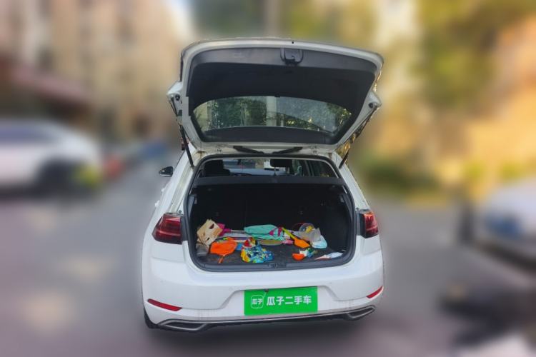 Used Volkswagen Golf 2018 230TSI Automatic Luxury Version