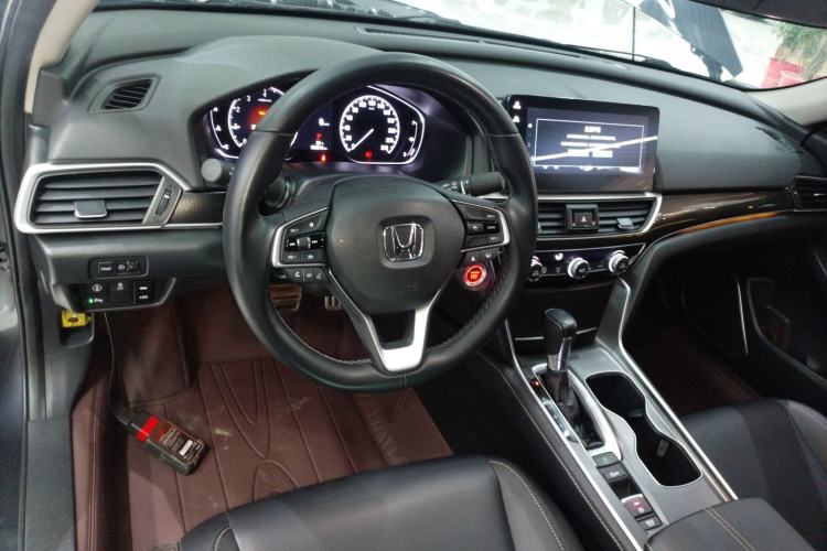 Used Honda Accord 2022 260TURBO Phantom Night · Prestige Edition Center Console