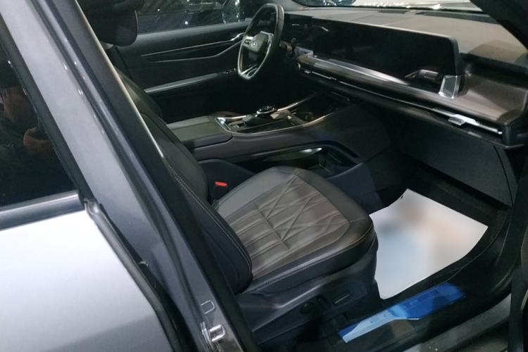 Used Ford Edge 2025 Ford Explorer L 2.0T EcoBoost E-Hybrid Four-Wheel-Drive 7-Seater Supreme Model