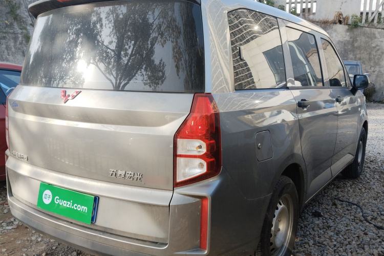 Used Wuling Hongguang PLUS 2020 1.5L Manual Standard Edition 5 Seats
