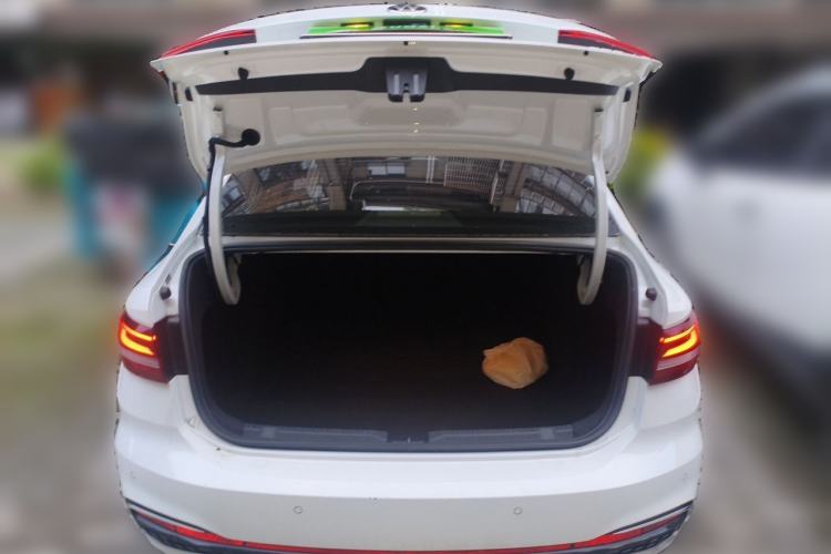 Used Volkswagen Lavida 2023 280TSI DSG Starry Sky Deluxe Edition Trunk