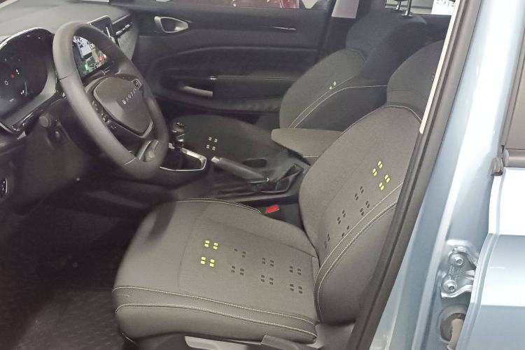 Used Baojun RM-5 2019 1.5L Manual Elite Edition with 24-hour Online Service 5 Seats
