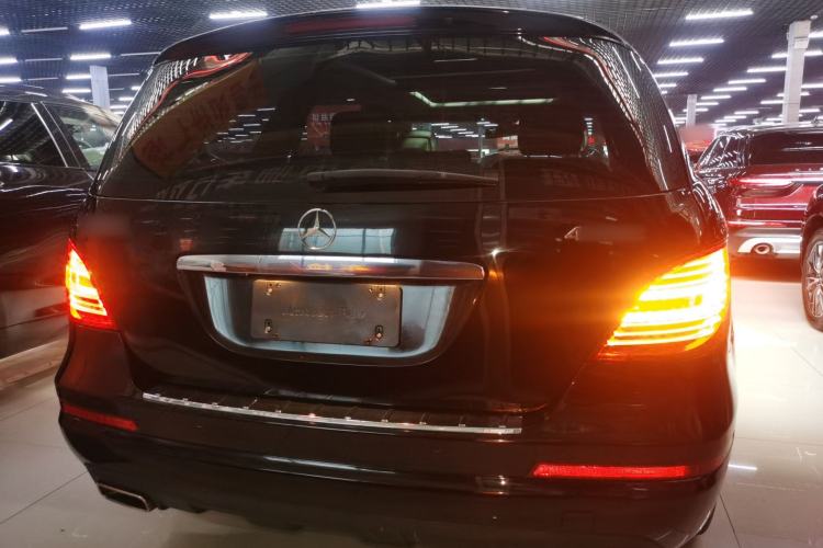 Used Mercedes-Benz R-Class 2017 R 320 4MATIC Business Edition Prestige Model Rear