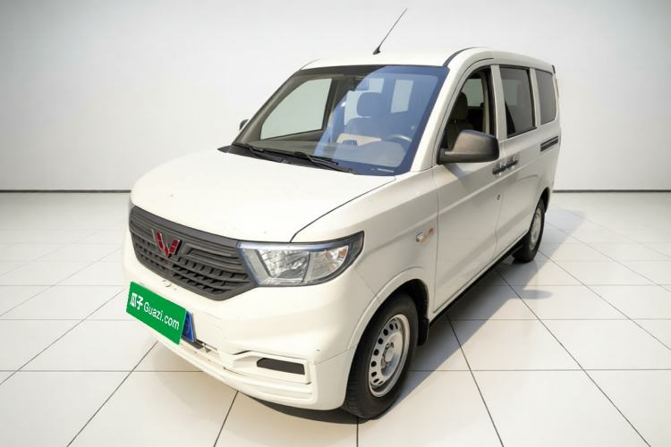 Used Wuling Hongguang V 2019 1.5L Jingqu Version China VI LAR