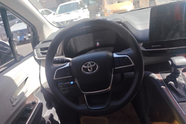 Used Toyota SIENNA 2023 2.5L Hybrid Comfort Edition Steering Wheel