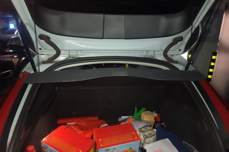 Used Volvo V40 2016 T3 Zhiyi Edition
