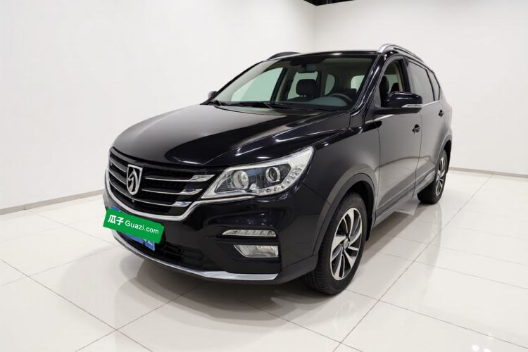 Used Baojun 560 2017 Rhythmic Edition 1.5T Manual Premium Model Guazi used car, China used car export, Used car for sale, Used  cars, Cheapest cars for sale