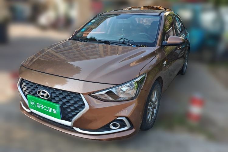 Used Hyundai Celesta 2017 1.6L Automatic Enjoyment Version GLS