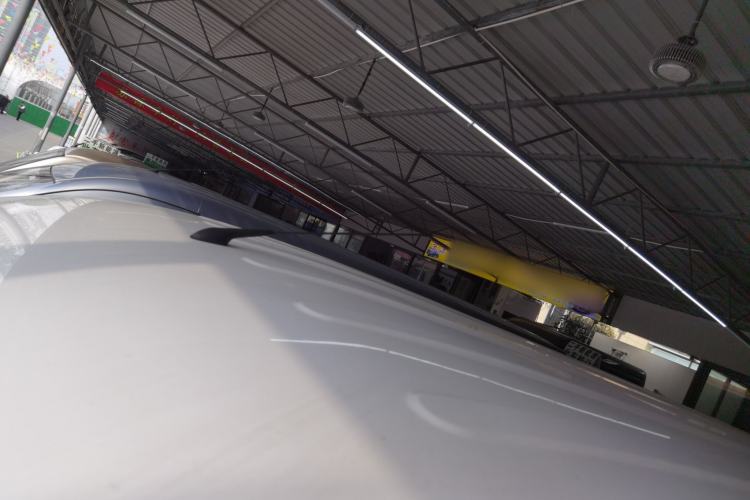 Used Wuling Yangguang 2024 300KM Comfort Version Passenger Van 75kW