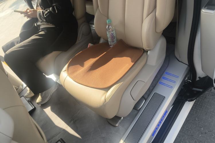 Used Buick GL8 2021 Land Cruiser Executive Class 652T Comfort Model