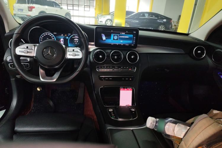 Used Mercedes-Benz C-Class 2020 Restyled C 200 L Fashion Edition Sport Version Center Console