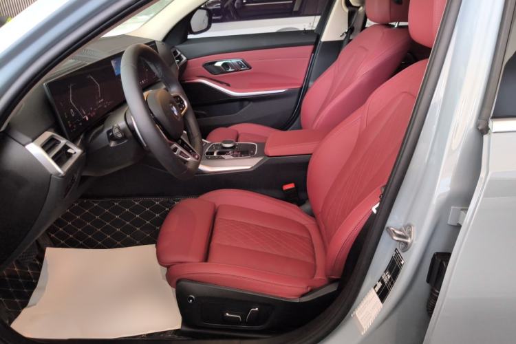 Used BMW 3 Series 2025 325i M Sport Package Left Front Seat