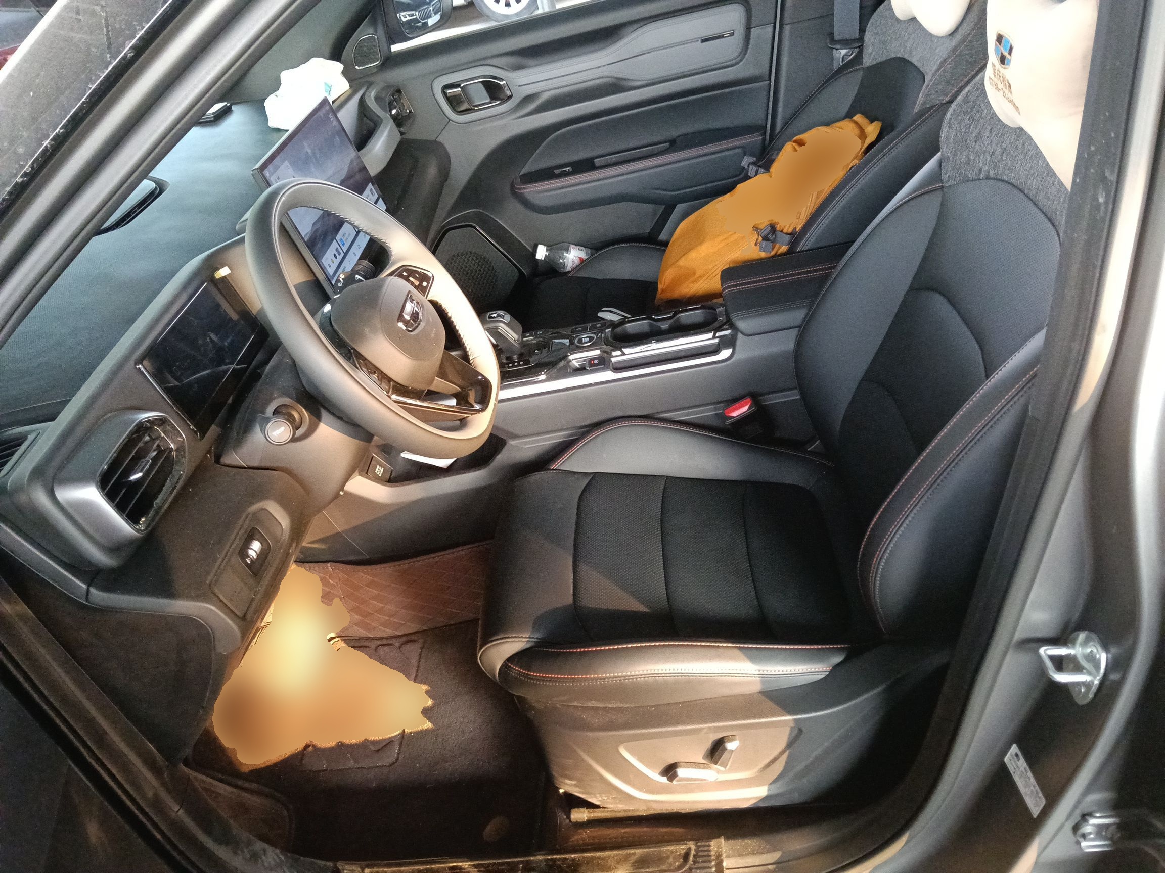 المقاعد الأمامية داخل السيارة