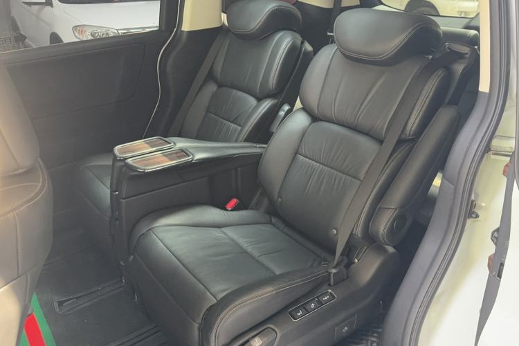 Used Honda Elysion 2016 2.4L Supreme Edition