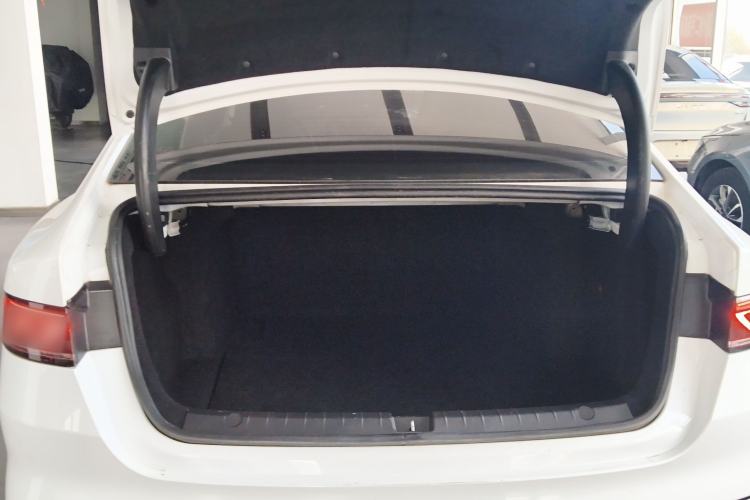 Used BYD Qin PLUS 2021 EV 400KM Leading Comfort Edition Trunk