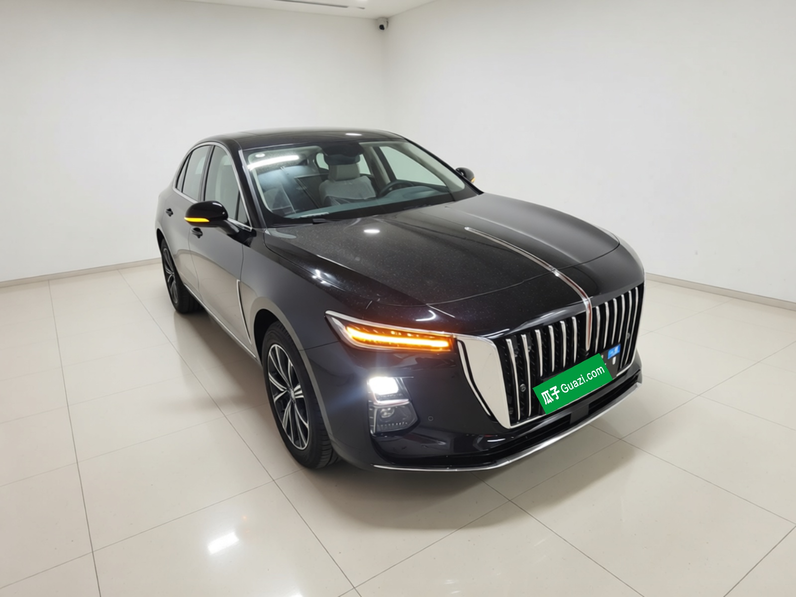 Hongqi H5 PHEV 2025 130 Super Hybrid Version — снимка 3