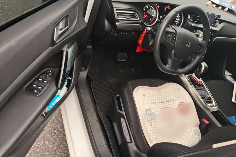 Used Peugeot 408 2015 1.2T Automatic Luxury Edition Driver Seat