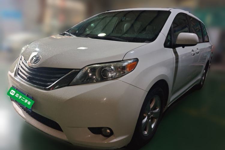 Used Toyota SIENNA 2014 3.5L Sienna LE Two-Wheel-Drive Version