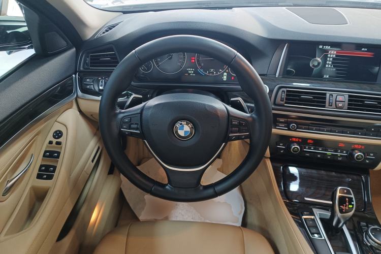 Used BMW 5 Series 2014 535i Design Package Model
