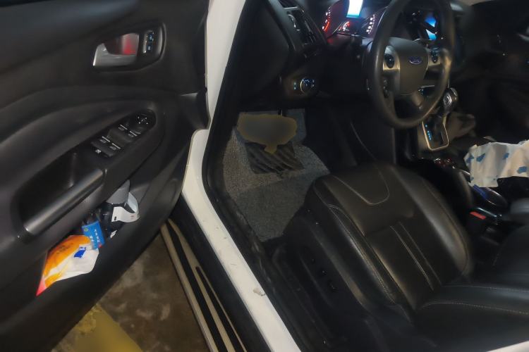 Used Ford Kuga 2015 2.0L GTDi Four-Wheel-Drive Sport Model