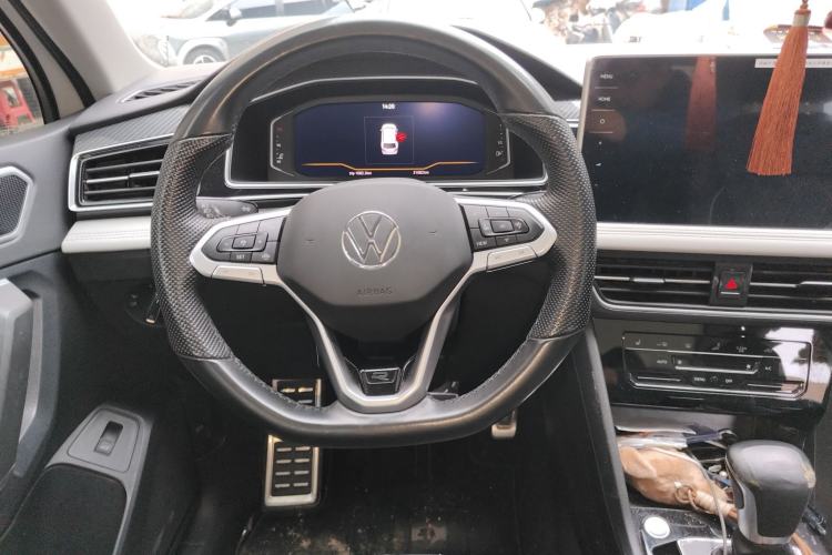 Used Volkswagen Tiguan L 2023 Restyled 330TSI Automatic Two-Wheel Drive R-Line Enhanced Comfort Version Steering Wheel