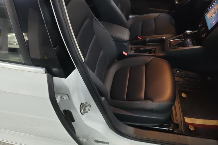 Used Volkswagen Sagitar 2018 180TSI DSG Prestige Edition Right Front Seat