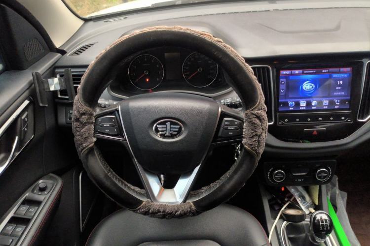 Used FAW Senya R7 2017 1.6L Manual Luxury Model