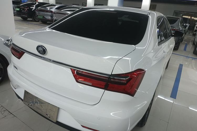 Used BYD Qin 2019 1.5L Automatic Luxury Model Rear Right 45 Deg