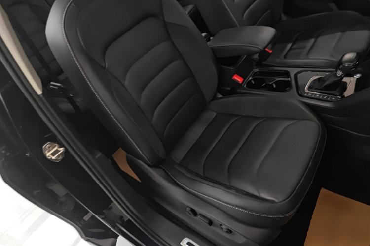 Used Volkswagen Tiguan L 2021 330TSI Automatic Two-Wheel Drive R-Line Enhanced Edition Right Front Seat