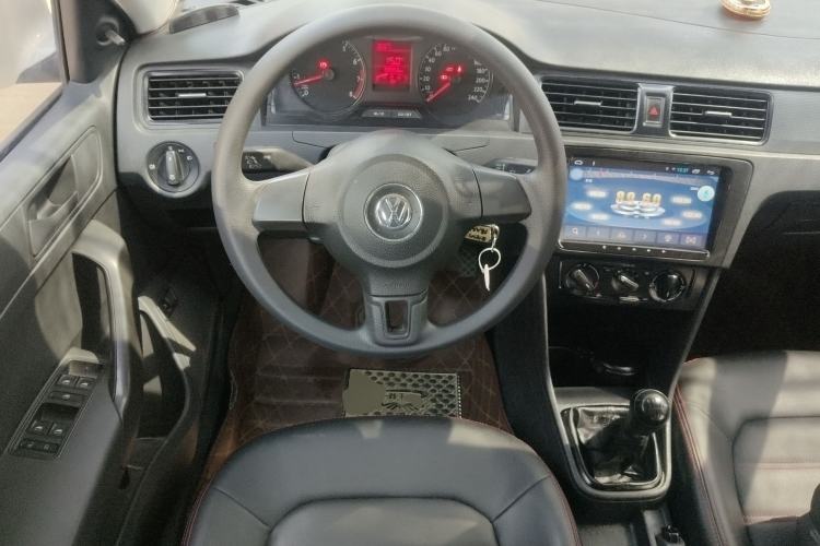 Used Volkswagen Santana 2015 1.6L Manual Fashion Edition Steering Wheel