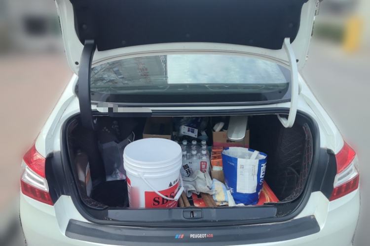 Used Peugeot 408 2015 1.2T Automatic Luxury Edition Trunk