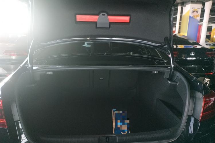 Used Volkswagen Magotan 2020 330TSI DSG Leading Model Trunk