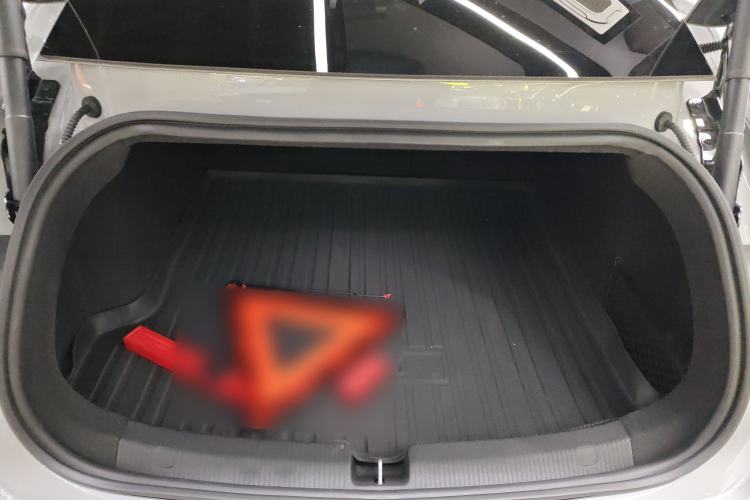 Used Nio ET5 2024 75 kWh Trunk