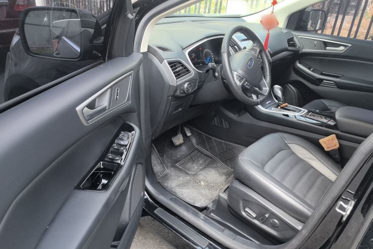 Used Ford Edge 2017 EcoBoost 245 Two-Drive Platinum Edition 5 Seats
