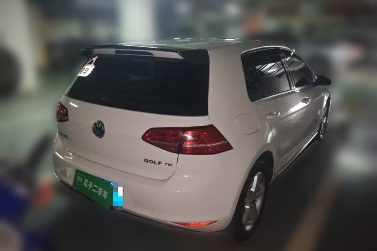 Used Volkswagen Golf 2015 1.4TSI Automatic Luxury Model Rear Right 45 Deg