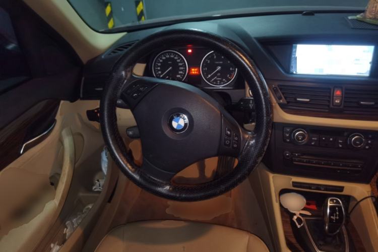 Used BMW X1 2012 xDrive20i Steering Wheel