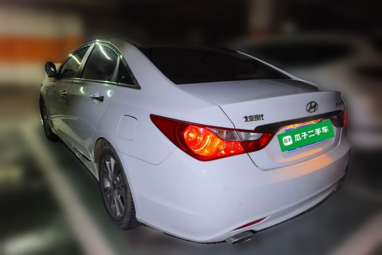 Used Hyundai Sonata 2015 Classic 2.0L Automatic Luxury Edition Rear Left 45 Deg
