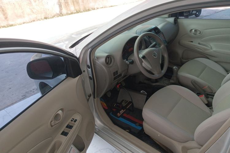 Used Nissan Sunny 2014 1.5XE Manual Elite Edition Driver Seat