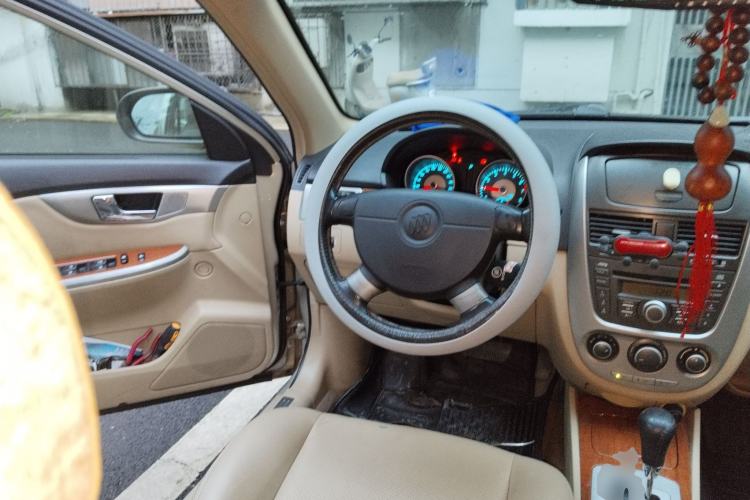 Used Buick Excelle 2011 1.6 LE-AT Steering Wheel