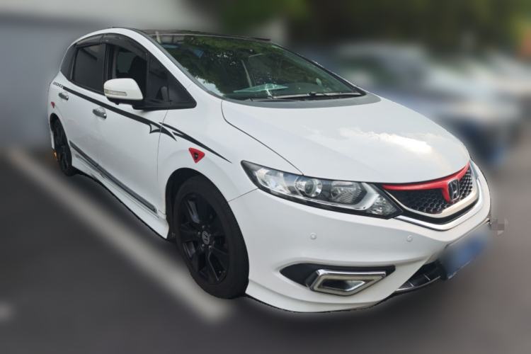 Used Honda Jade 2014 1.8L Automatic Comfort Elite Version 5 Seats Front Right 45 Deg