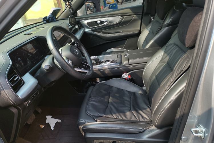 Used GAC Trumpchi GS8 2022 Linghang Series 2.0 TGDI Two-Wheel-Drive Luxury Smart Connectivity Version (7 Seats)