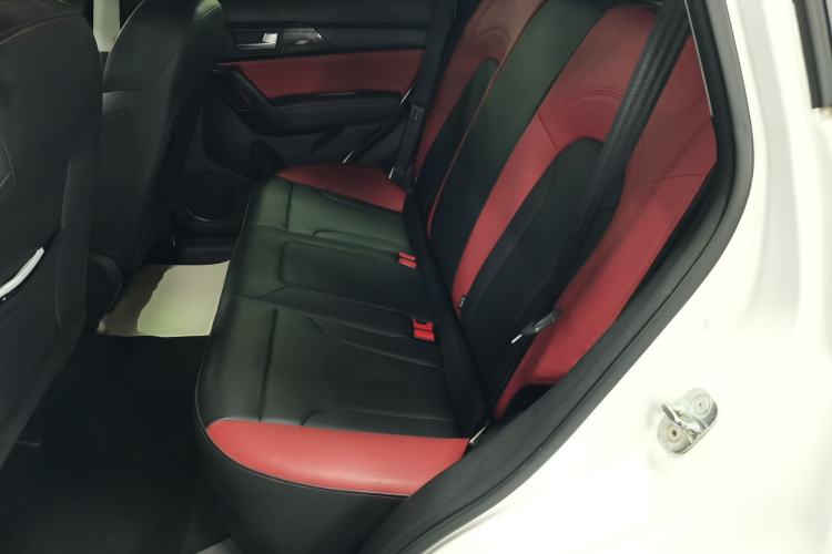 Used Haval H2 2018 Chuanxiang Edition 1.5T Dual-Clutch Two-Wheel Drive ZhiShang Model China V Standard
