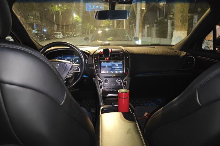 Used Lincoln Nautilus 2019 2.0T Two-Wheel Drive Luxury Edition China VI Standard
