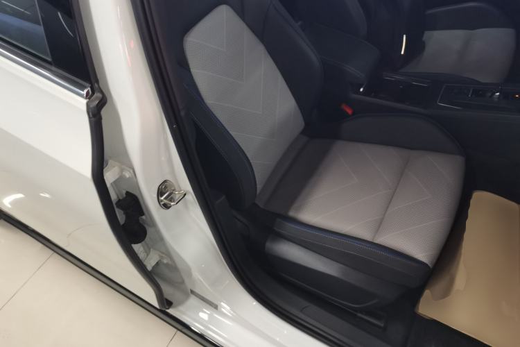 Used Volkswagen Golf 2025 300TSI R-Line